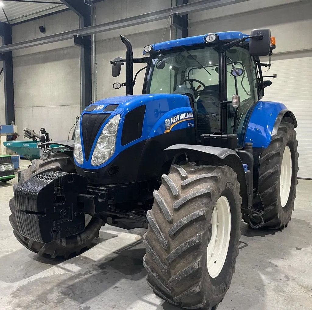 Traktor tipa New Holland T7.200, Gebrauchtmaschine u Wevelgem (Slika 1)