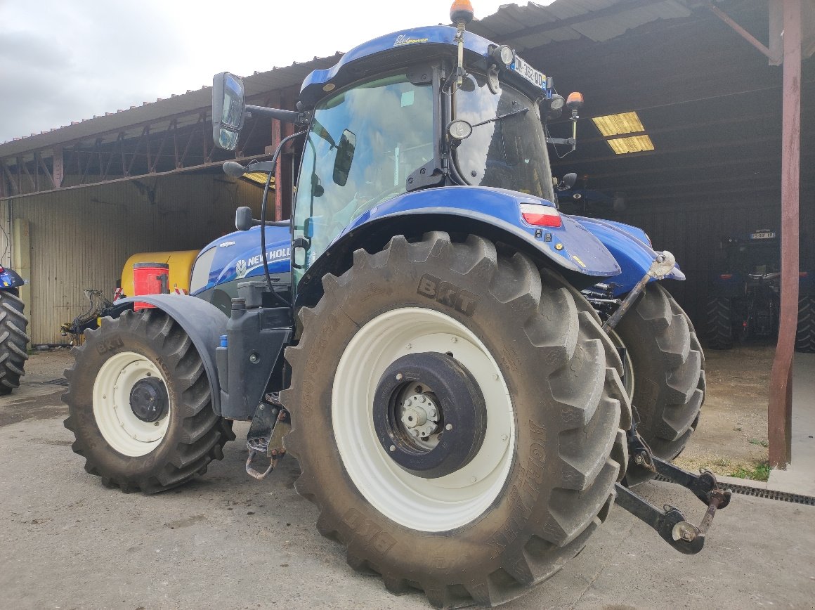 Traktor del tipo New Holland T7.210 AC, Gebrauchtmaschine en Chauvoncourt (Imagen 4)