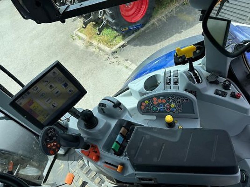 Traktor типа New Holland T7.210 AUTOCOMMAND BLUE POWER, Gebrauchtmaschine в Sainte-Croix-en-Plaine (Фотография 9)