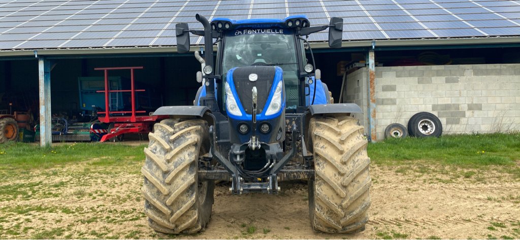 Traktor Türe ait New Holland T7.210 AUTOCOMMAND, Gebrauchtmaschine içinde MONTLUCON (resim 10)