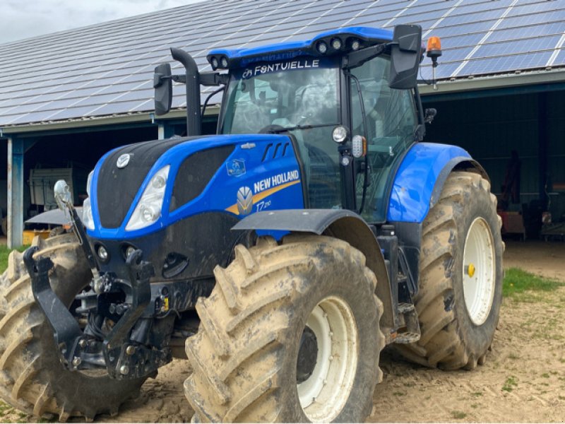 Traktor del tipo New Holland T7.210 AUTOCOMMAND, Gebrauchtmaschine en MONTLUCON