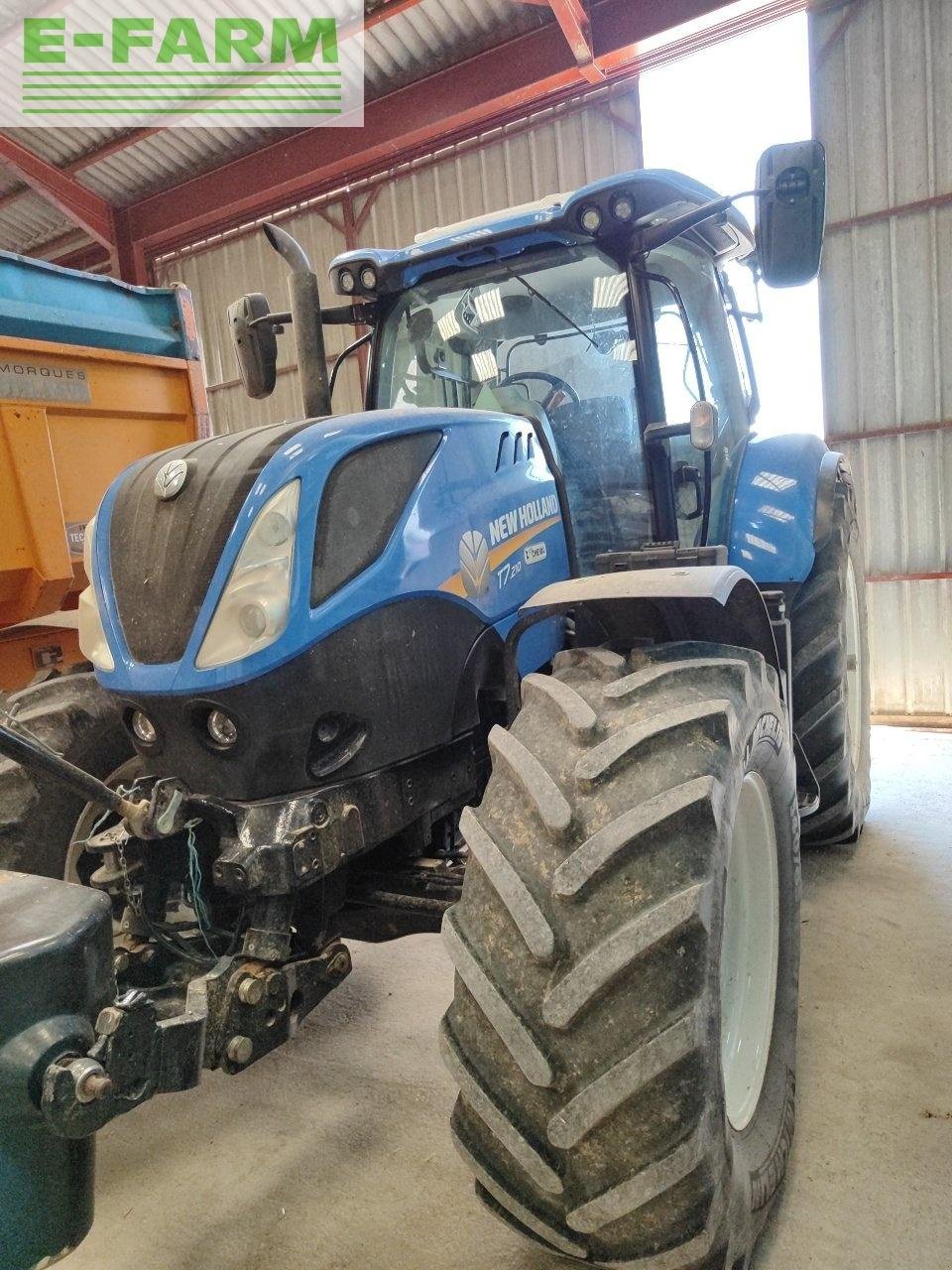 Traktor za tip New Holland t7.210 pc classic, Gebrauchtmaschine u CHAUVONCOURT (Slika 1)