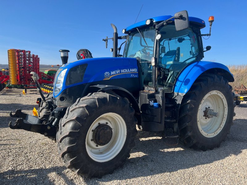 Traktor van het type New Holland T7.210 PC SW2, Gebrauchtmaschine in VERT TOULON (Foto 1)