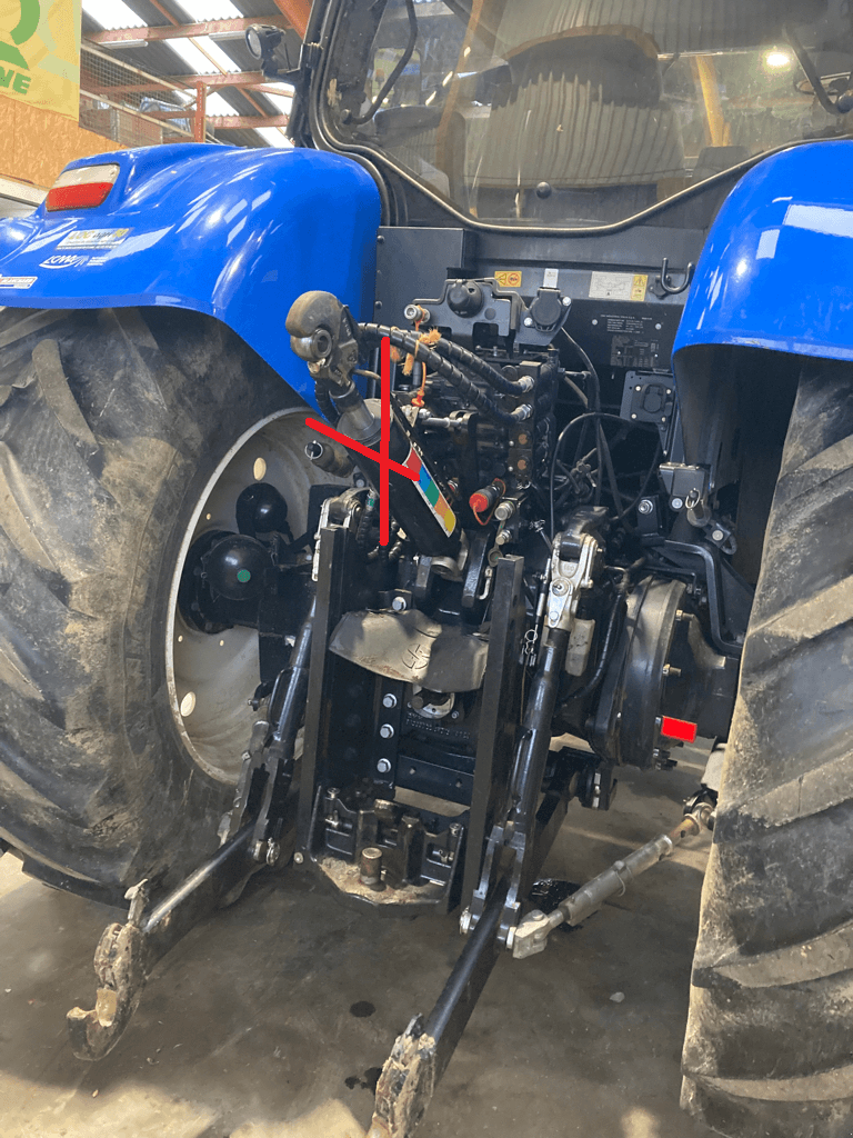 Traktor typu New Holland T7.210 PC SWII STAGE V, Gebrauchtmaschine w CONDE SUR VIRE (Zdjęcie 5)