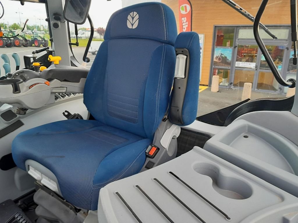 Traktor typu New Holland T7.210 PC, Gebrauchtmaschine w STE GEMME LA PLAINE (Zdjęcie 7)