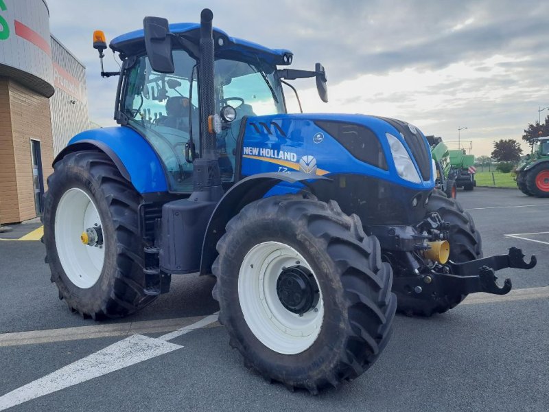 Traktor of the type New Holland T7.210 PC, Gebrauchtmaschine in STE GEMME LA PLAINE (Picture 1)