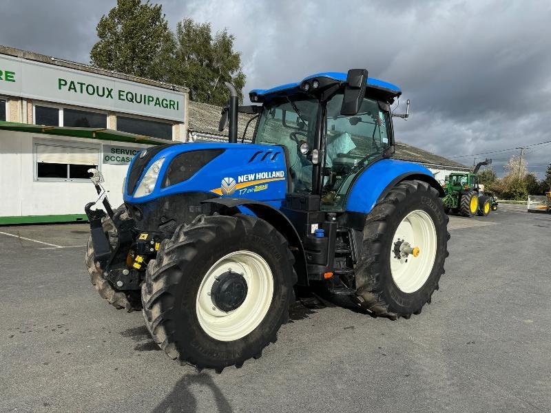 Traktor типа New Holland T7.210 PC, Gebrauchtmaschine в Wargnies Le Grand (Фотография 1)