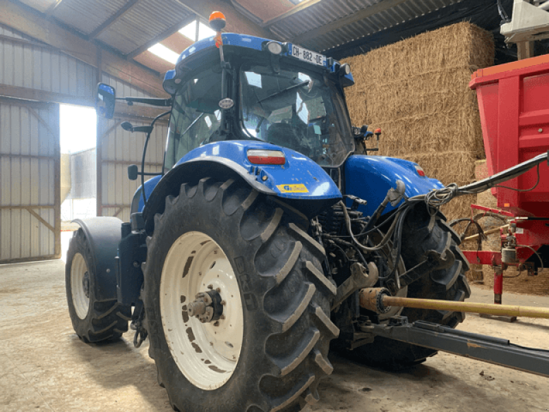 Traktor des Typs New Holland T7.210 RC, Gebrauchtmaschine in Richebourg (Bild 3)