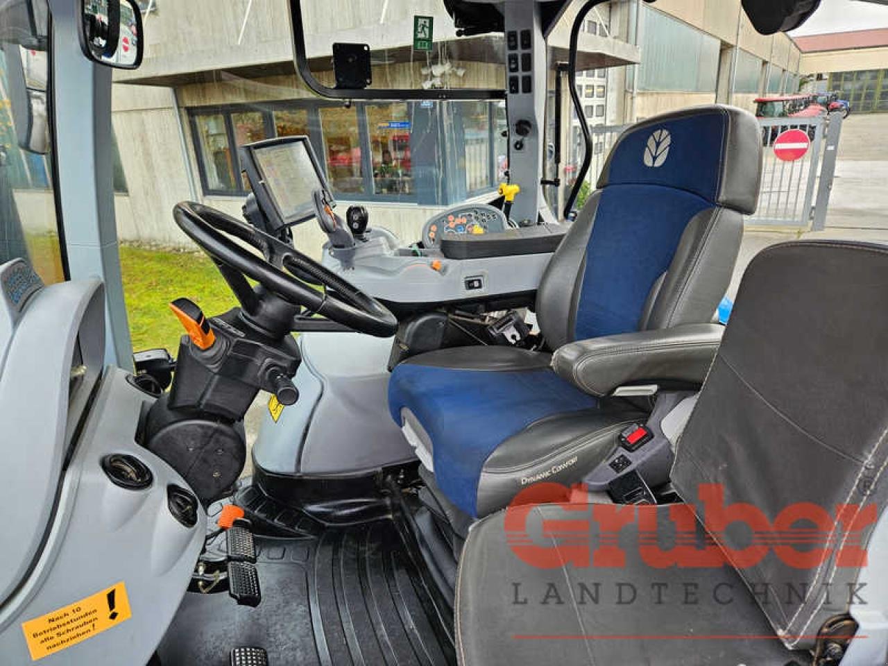 Traktor типа New Holland T7.210 SWII MY18, Gebrauchtmaschine в Ampfing (Фотография 8)