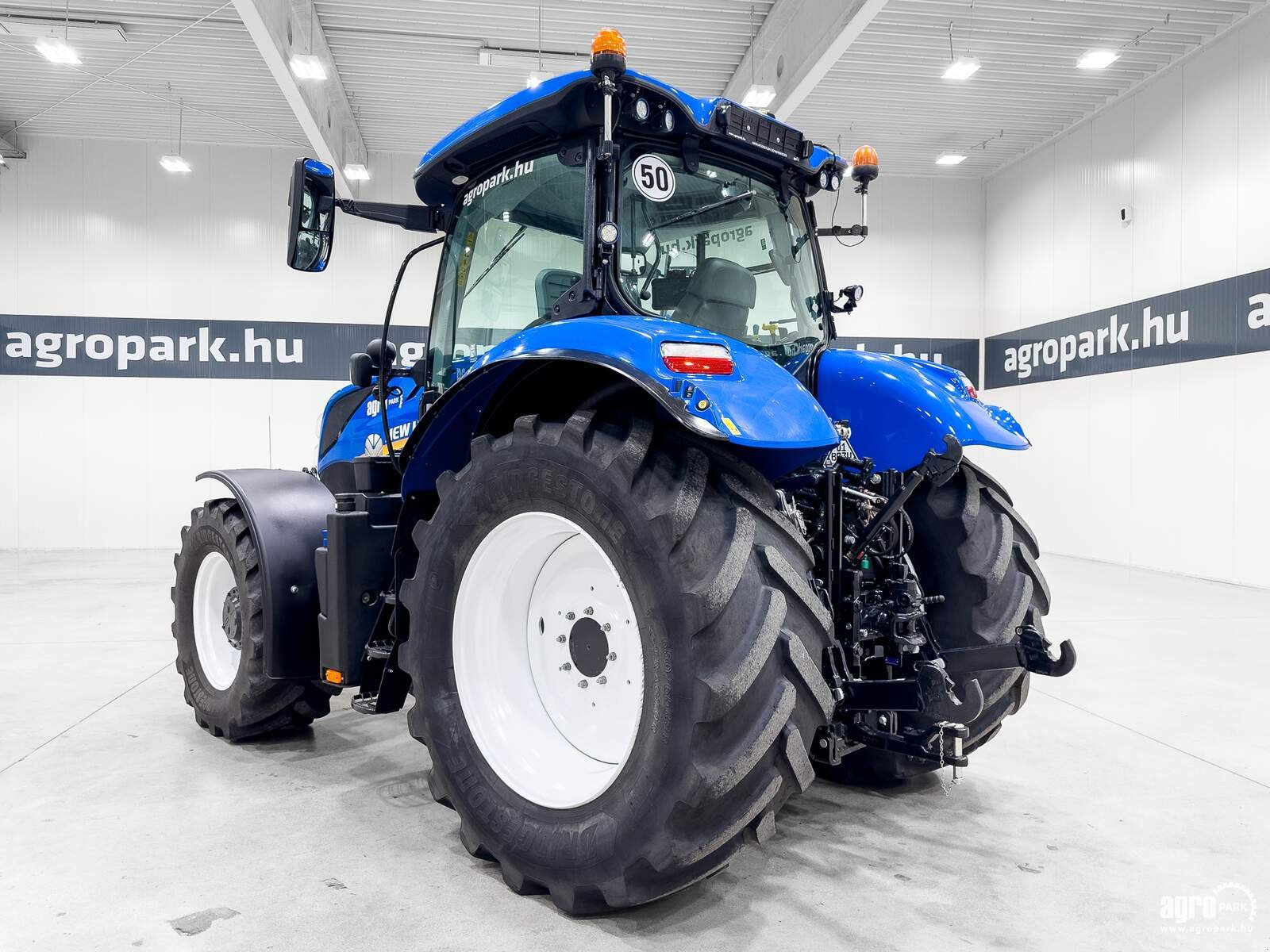 Traktor van het type New Holland T7.210, Gebrauchtmaschine in Csengele (Foto 4)