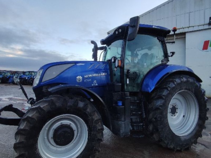 Traktor Türe ait New Holland T7.210, Gebrauchtmaschine içinde FRESNAY LE COMTE (resim 1)