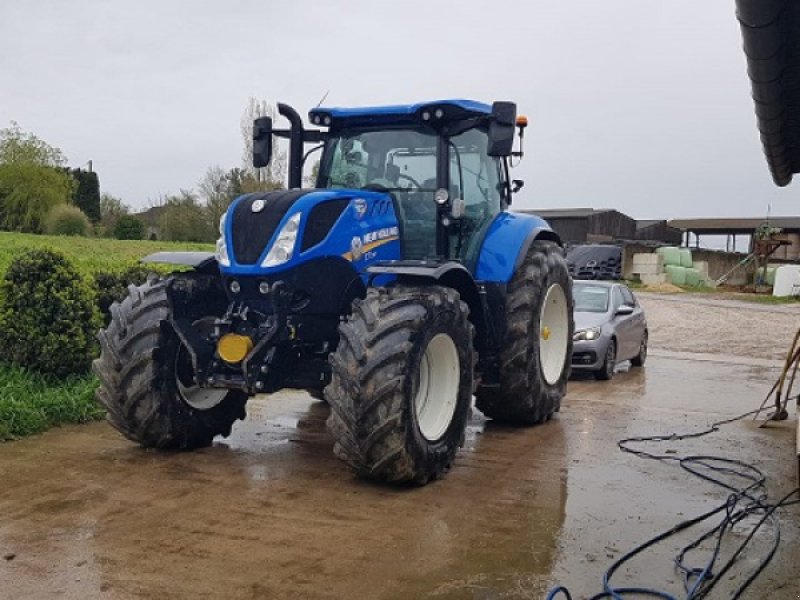 Traktor of the type New Holland T7.210, Gebrauchtmaschine in LE PONT CHRETIEN (Picture 1)