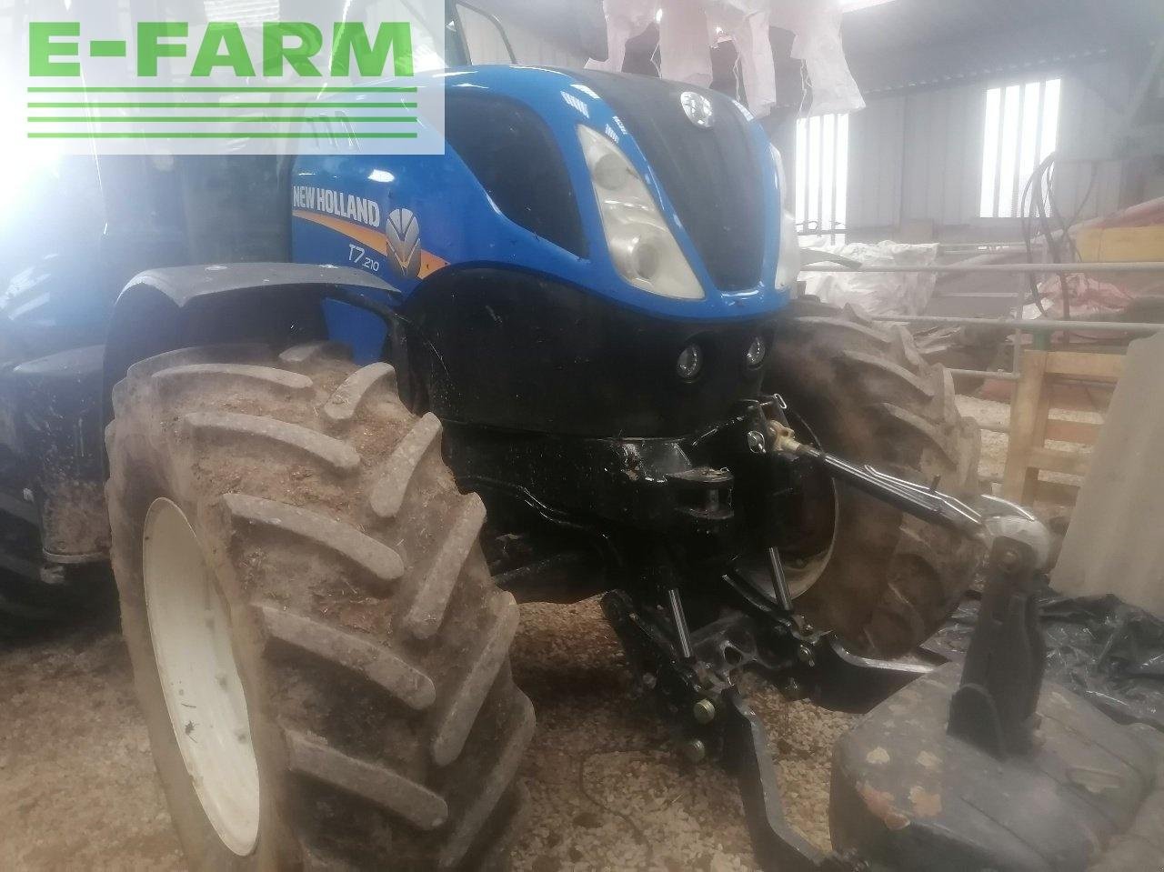 Traktor tipa New Holland t7210, Gebrauchtmaschine u CHAUVONCOURT (Slika 2)