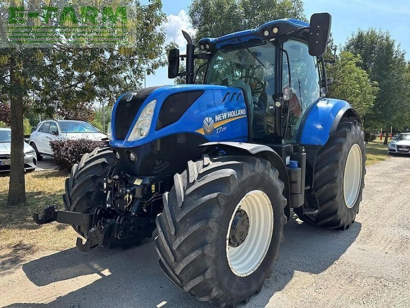 Traktor del tipo New Holland t7.210, Gebrauchtmaschine In SZEGED (Immagine 1)