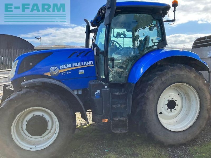 Traktor Türe ait New Holland t7.210, Gebrauchtmaschine içinde SHREWSBURRY (resim 1)