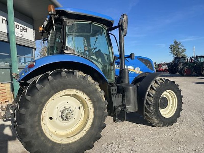 Traktor от тип New Holland T7.210, Gebrauchtmaschine в Monferran-Savès (Снимка 2)