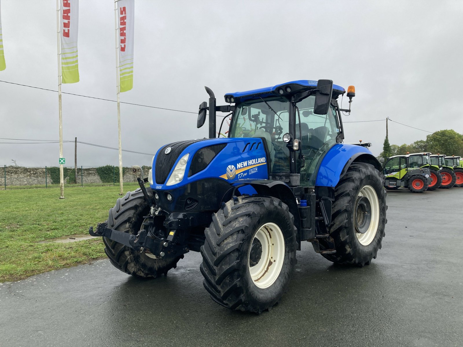 Traktor του τύπου New Holland T7.210, Gebrauchtmaschine σε ST CLEMENT DE LA PLACE (Φωτογραφία 1)