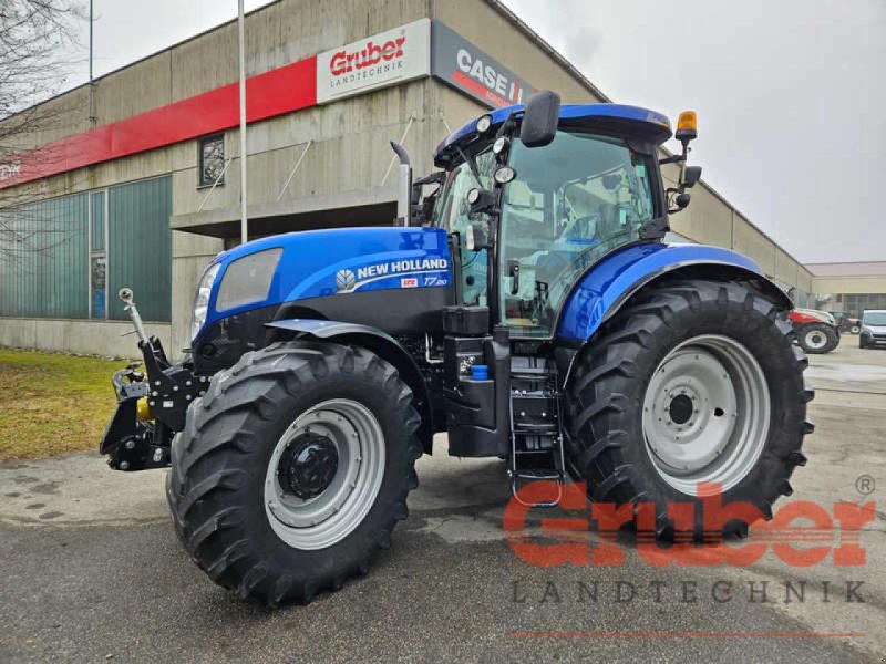 Traktor van het type New Holland T7.210AC 801-02, Gebrauchtmaschine in Ampfing (Foto 1)