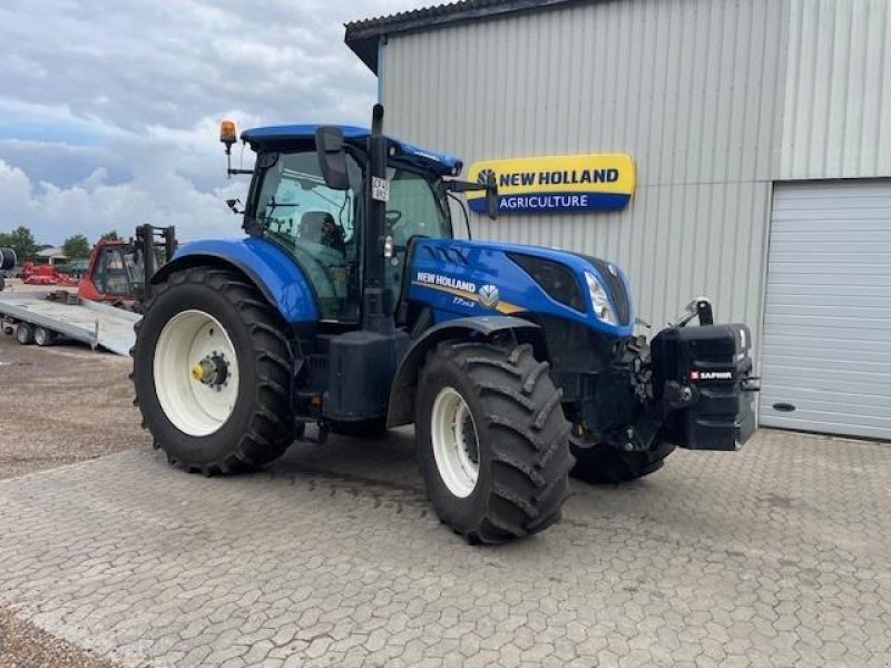 Traktor of the type New Holland T7.215 S FRONTLIFT, Gebrauchtmaschine in Rødding (Picture 1)