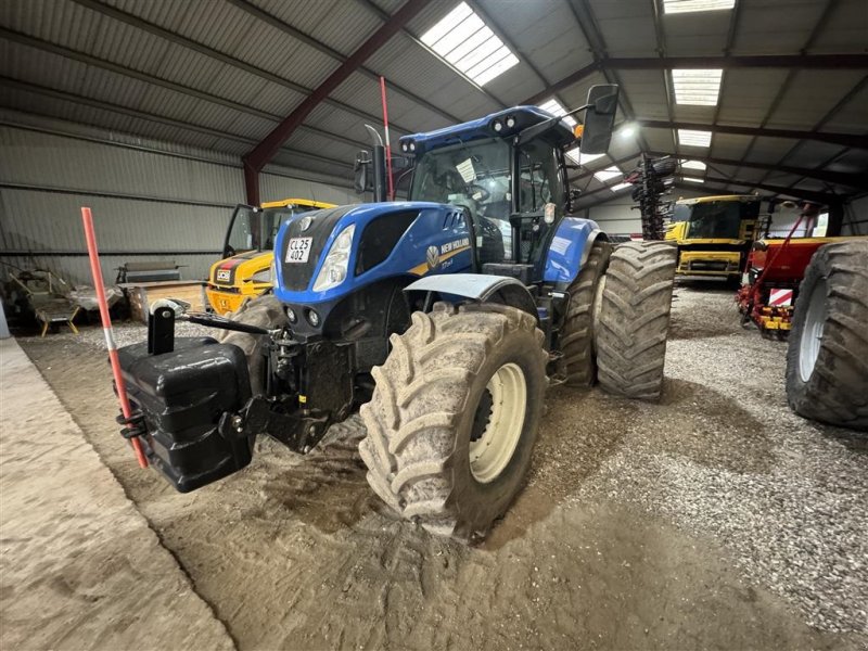 Traktor del tipo New Holland T7.215 S Kommer fra Sjællandsk planteavl som ophører, Gebrauchtmaschine In Nykøbing Falster (Immagine 1)