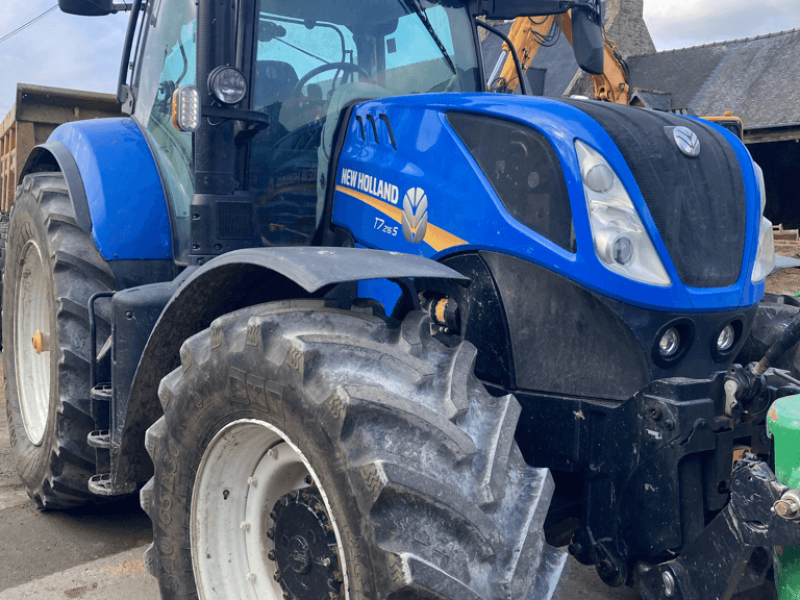 Traktor del tipo New Holland T7.215S PC S5, Gebrauchtmaschine en TREMEUR (Imagen 1)