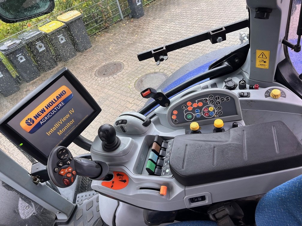 Traktor des Typs New Holland T7.220 AC Traktor  *FKH & FZW+ Reifendruckregelanlage**, Gebrauchtmaschine in Bramsche (Bild 13)