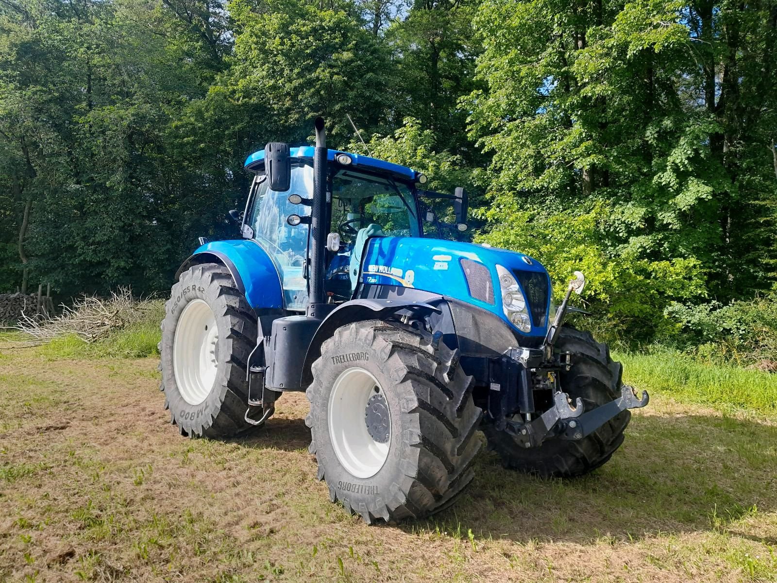 Traktor типа New Holland T7.220 AC, Gebrauchtmaschine в Creglingen (Фотография 2)