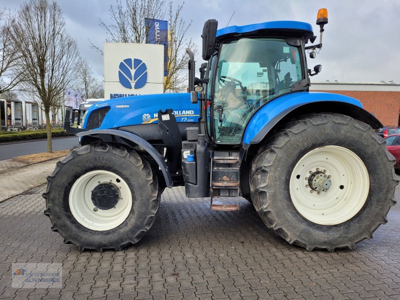 Traktor van het type New Holland T7.220 AC, Gebrauchtmaschine in Altenberge (Foto 1)