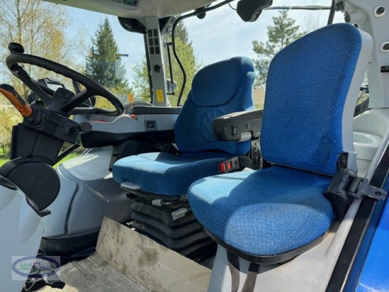 Traktor du type New Holland T7.220 Auto Command, Gebrauchtmaschine en Münzkirchen (Photo 15)