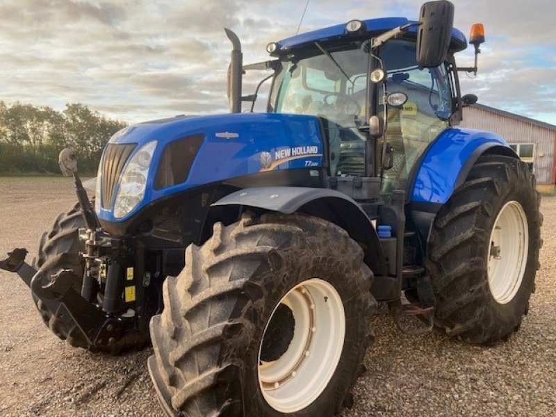 Traktor от тип New Holland T7.220 AUTOCOMMAND, Gebrauchtmaschine в Skærbæk (Снимка 2)