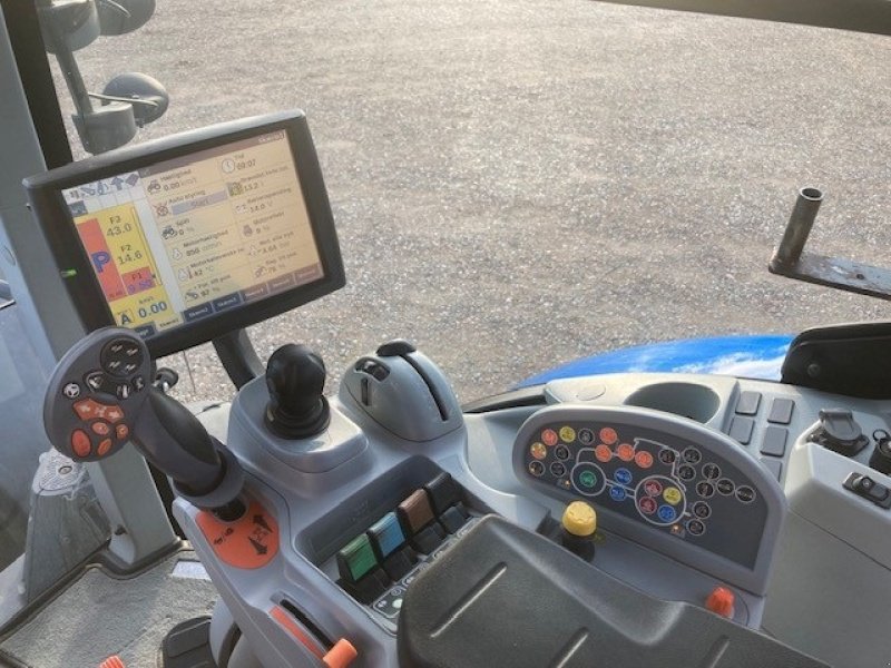 Traktor του τύπου New Holland T7.220 AUTOCOMMAND, Gebrauchtmaschine σε Skærbæk (Φωτογραφία 5)