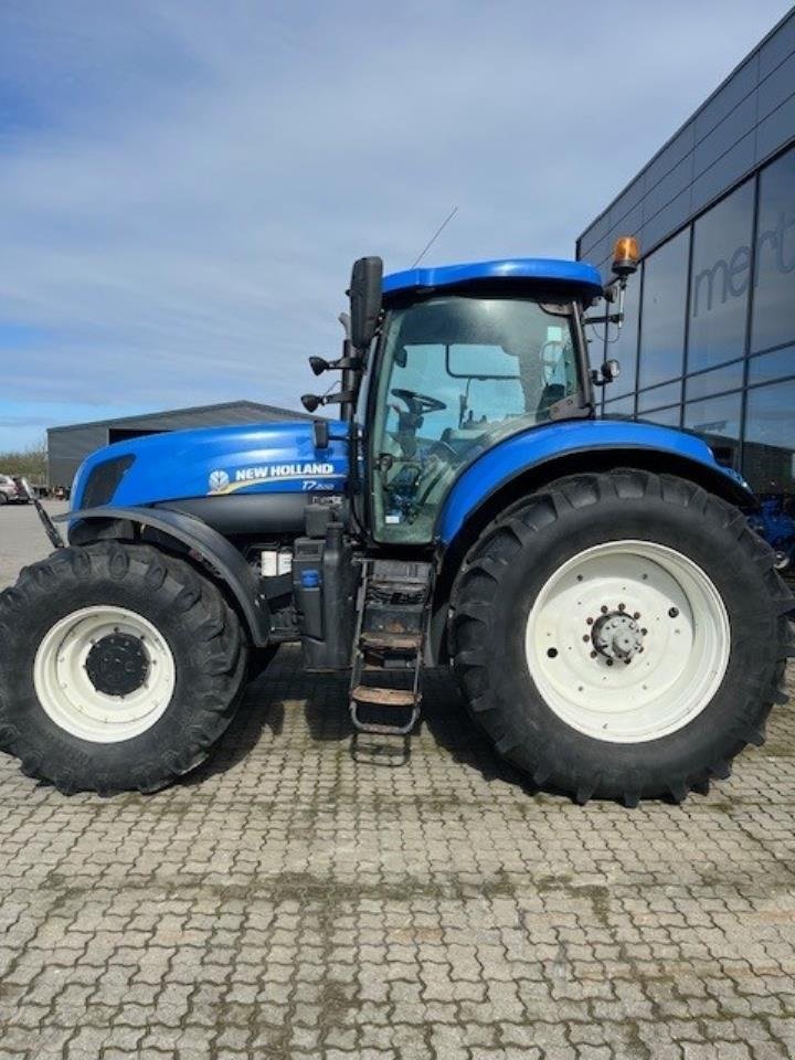 Traktor van het type New Holland T7.220 PC CLASIC, Gebrauchtmaschine in Maribo (Foto 2)