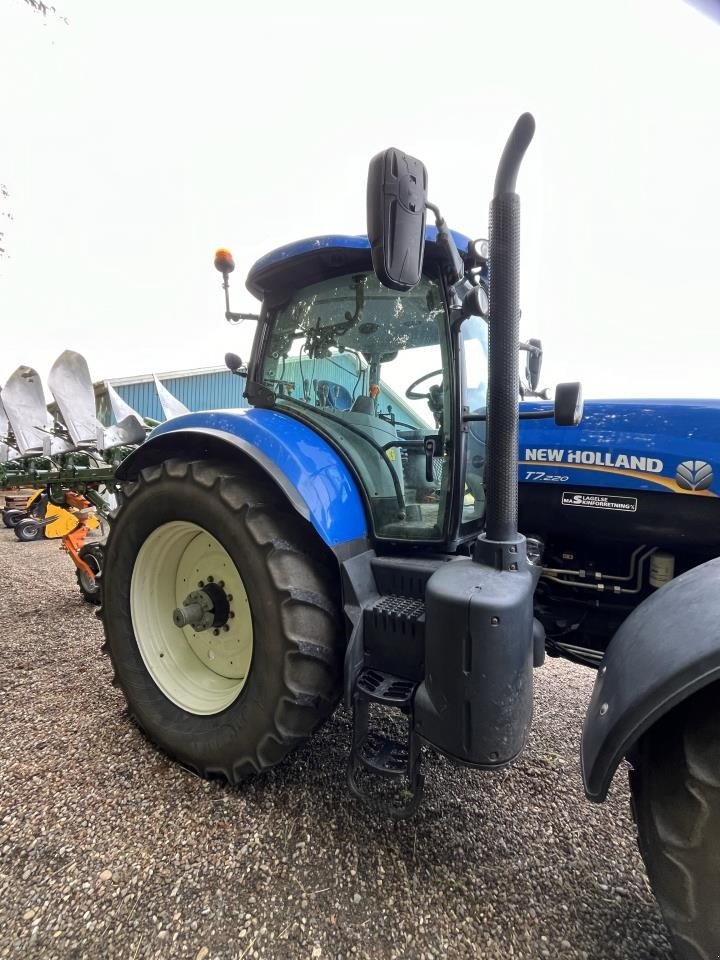 Traktor typu New Holland T7.220, Gebrauchtmaschine w Maribo (Zdjęcie 2)