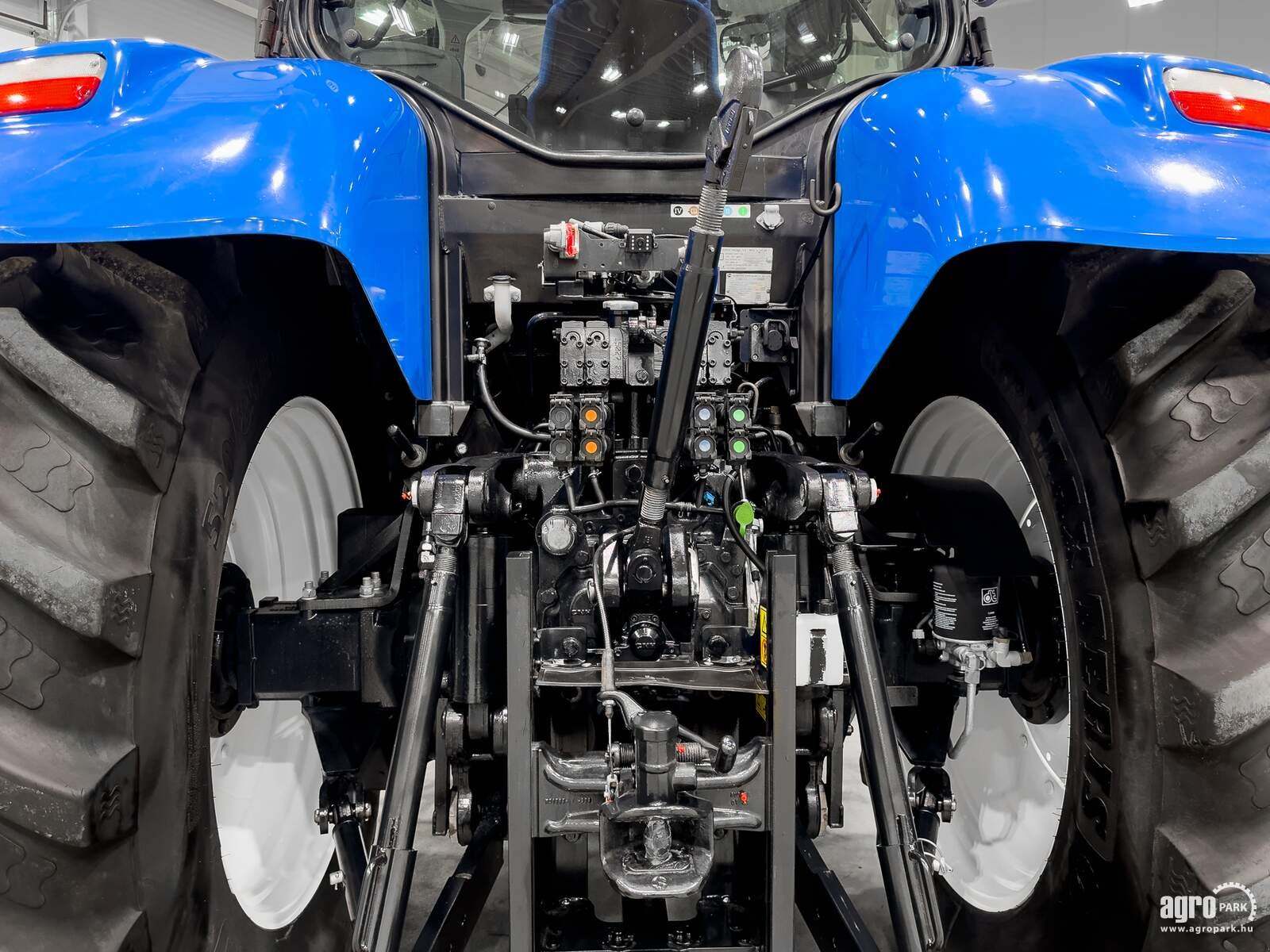 Traktor of the type New Holland T7.220, Gebrauchtmaschine in Csengele (Picture 7)