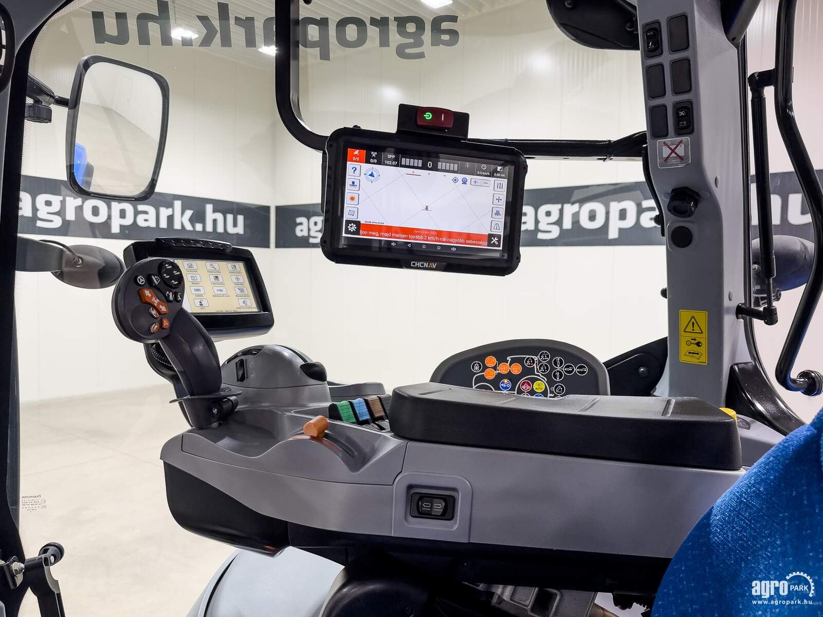 Traktor typu New Holland T7.220, Gebrauchtmaschine v Csengele (Obrázek 12)