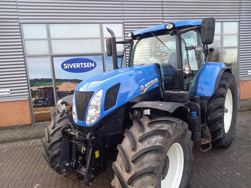 Traktor of the type New Holland T7.220, Gebrauchtmaschine in Roskilde (Picture 1)