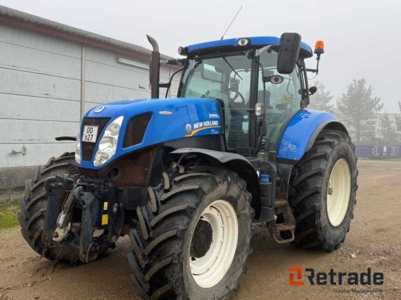 Traktor типа New Holland T7.220, Gebrauchtmaschine в Rødovre (Фотография 1)