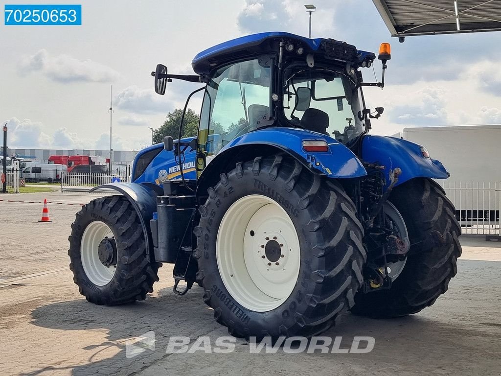 Traktor of the type New Holland T7.225 AC 4X4 Front PTO, Gebrauchtmaschine in Veghel (Picture 2)