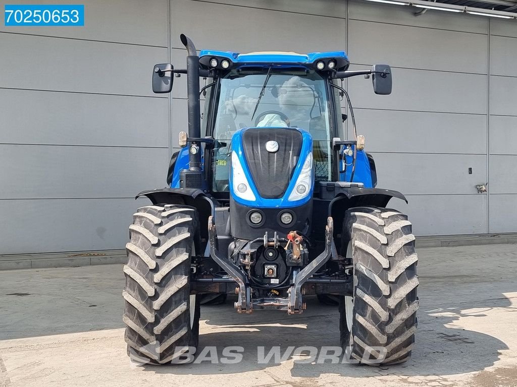 Traktor of the type New Holland T7.225 AC 4X4 Front PTO, Gebrauchtmaschine in Veghel (Picture 7)