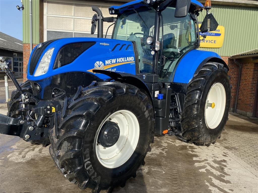 Traktor des Typs New Holland T7.225 AC Luftbremser, Gebrauchtmaschine in Tinglev (Bild 1)