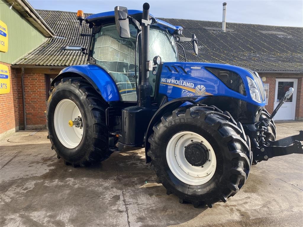 Traktor typu New Holland T7.225 AC Luftbremser, Gebrauchtmaschine w Tinglev (Zdjęcie 4)