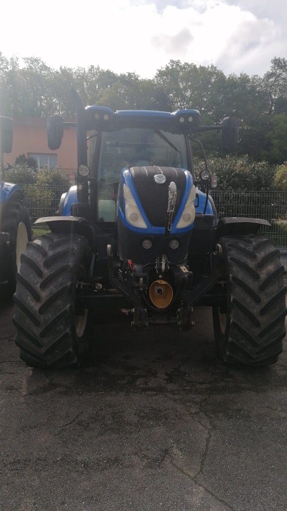 Traktor типа New Holland T7.225 AC, Gebrauchtmaschine в Lérouville (Фотография 2)