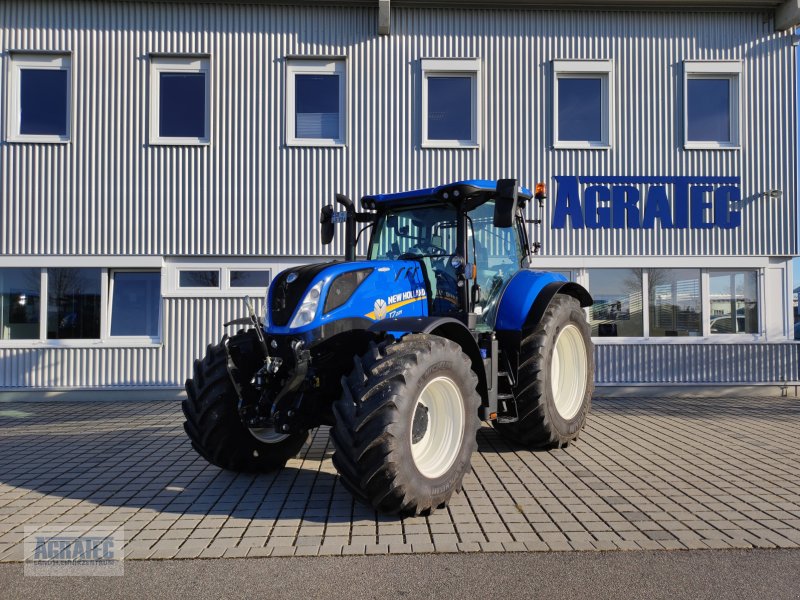 Traktor of the type New Holland T7.225 AC, Gebrauchtmaschine in Salching bei Straubing (Picture 1)