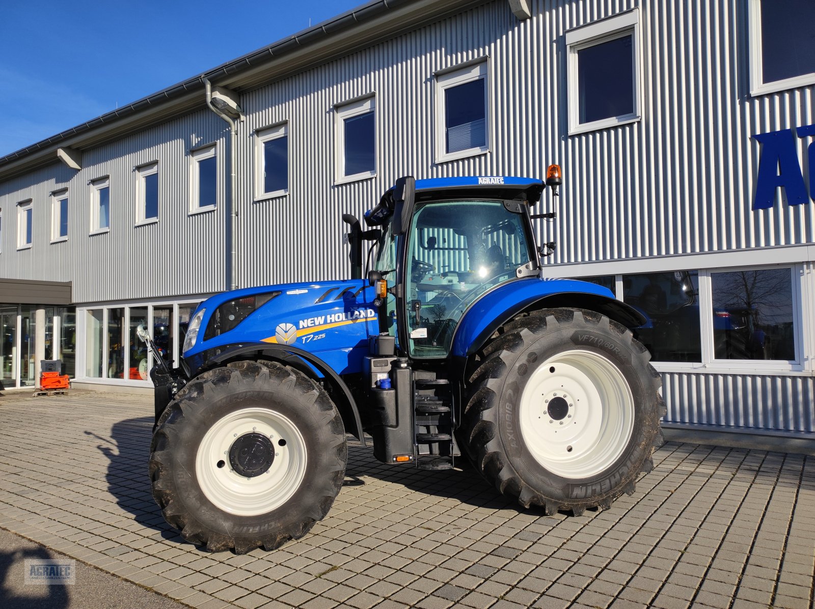 Traktor tip New Holland T7.225 AC, Gebrauchtmaschine in Salching bei Straubing (Poză 12)