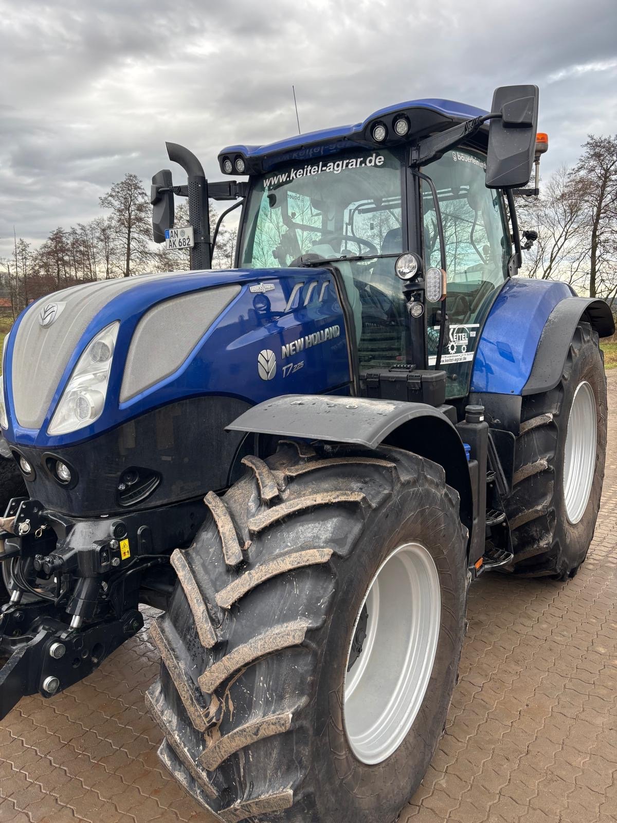 Traktor Türe ait New Holland T7.225 AC, Gebrauchtmaschine içinde Leutershausen (resim 3)