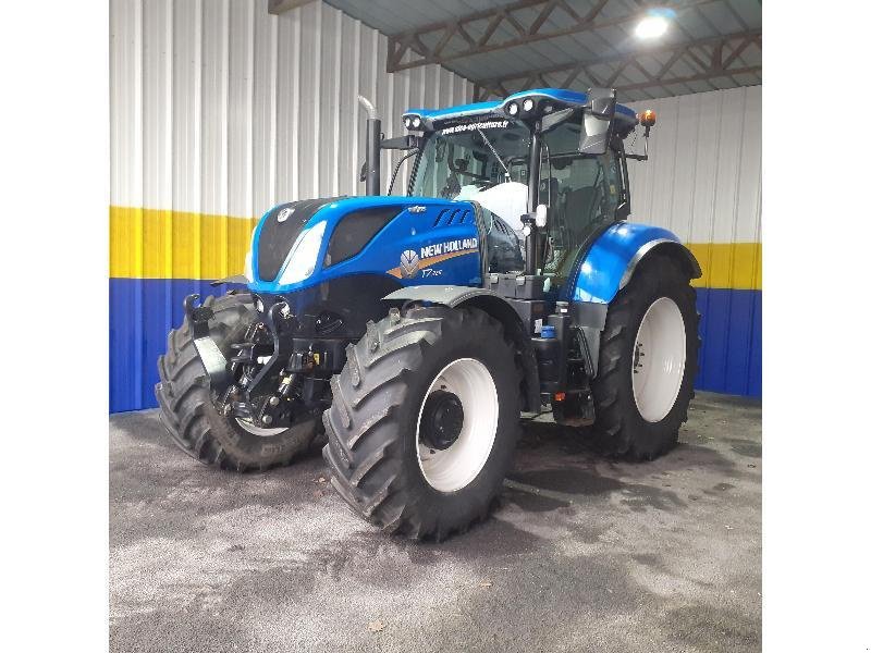 Traktor of the type New Holland T7.225 AUT, Gebrauchtmaschine in HERLIN LE SEC (Picture 1)