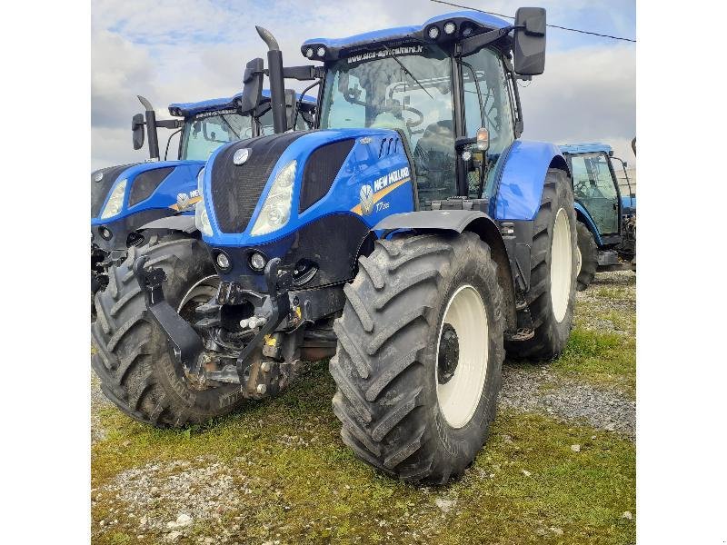 Traktor typu New Holland T7.225 AUT, Gebrauchtmaschine w HERLIN LE SEC (Zdjęcie 2)