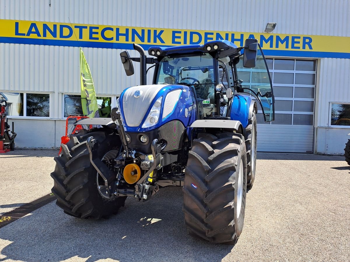 Traktor del tipo New Holland T7.225 Auto Command SideWinder II (Stage V), Neumaschine en Burgkirchen (Imagen 16)