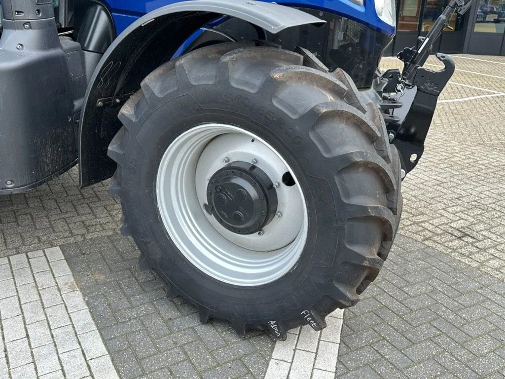 Traktor van het type New Holland T7.225 Auto command, Gebrauchtmaschine in BENNEKOM (Foto 10)