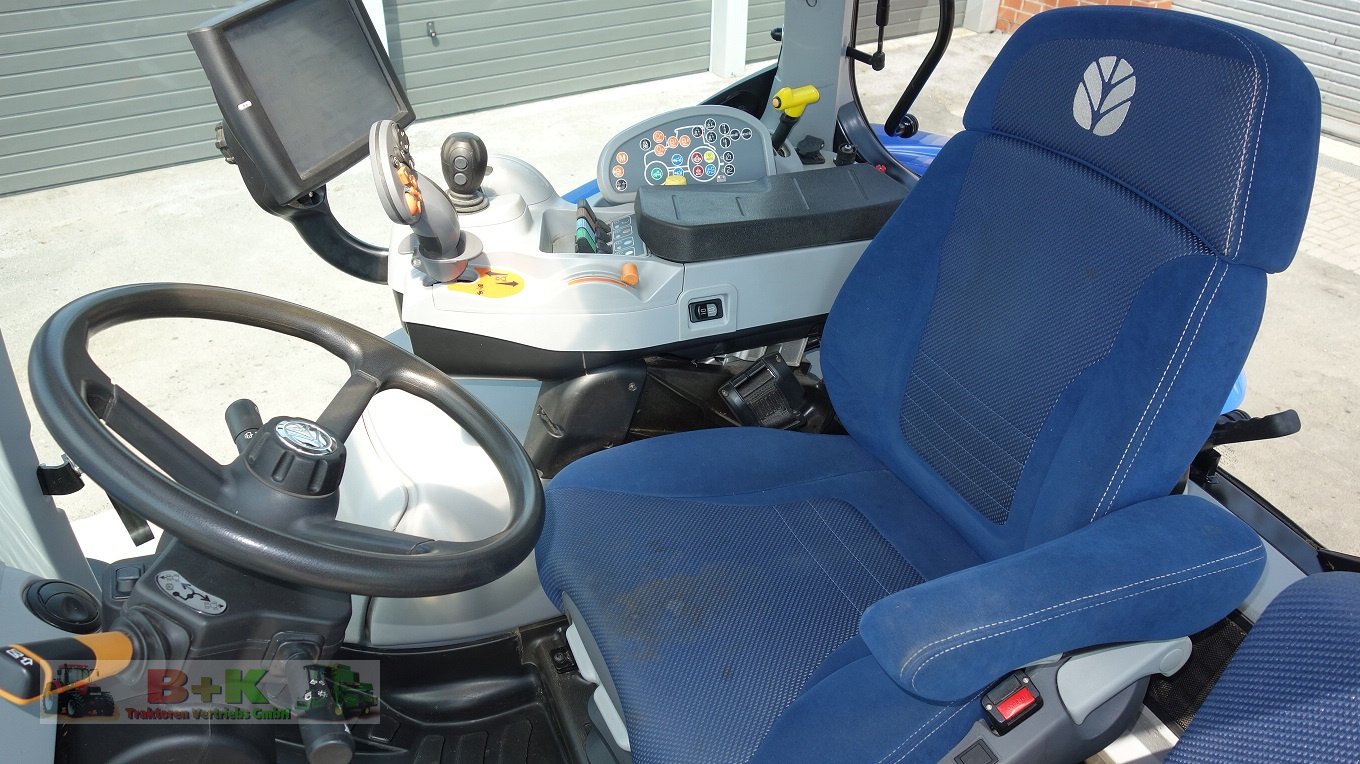 Traktor of the type New Holland T7.225 AutoCommand mit RangePoint RTX, Gebrauchtmaschine in Kettenkamp (Picture 19)